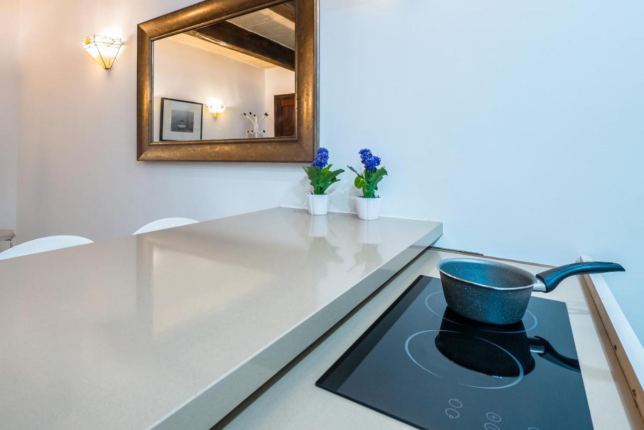 Valletta Main Street Apartment Deluxe Eksteriør billede