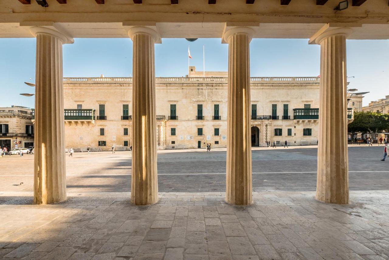 Valletta Main Street Apartment Deluxe Eksteriør billede