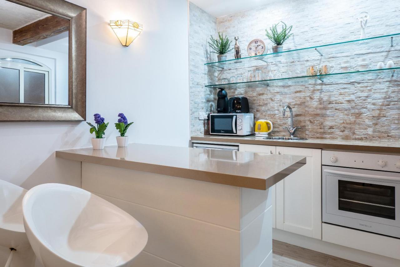 Valletta Main Street Apartment Deluxe Eksteriør billede