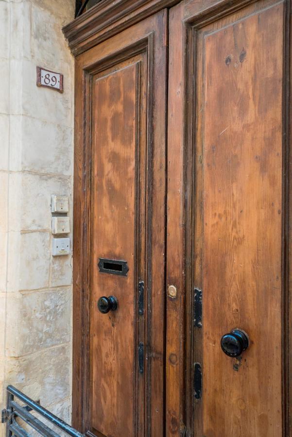 Valletta Main Street Apartment Deluxe Eksteriør billede